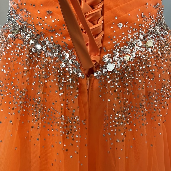 Orange Prom dress - Picture 7 of 9